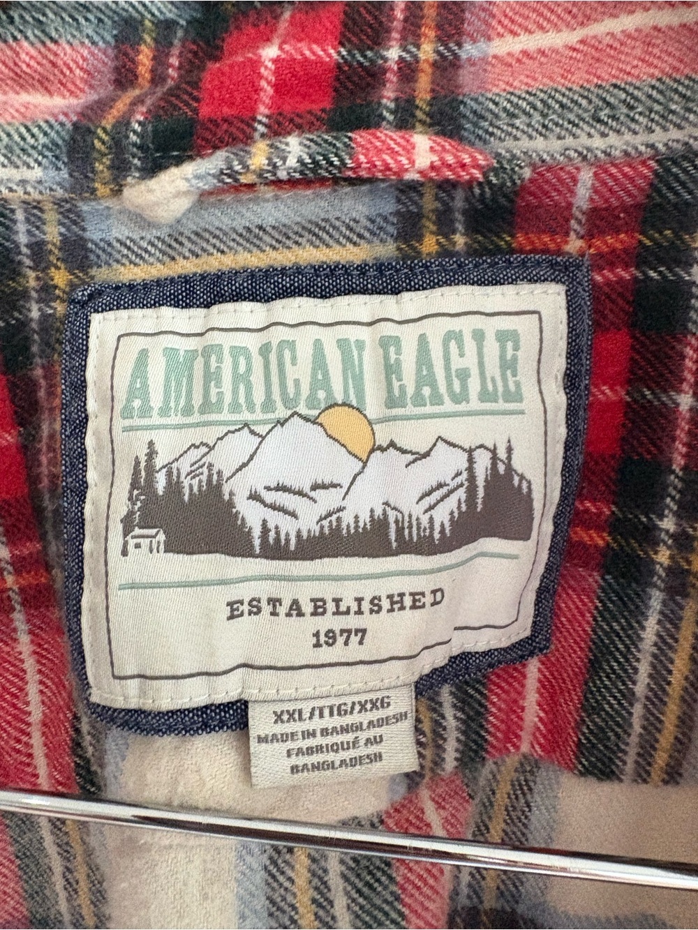American Eagle Outfitters Plaid Flannel Button Down Shirt XXL Red Cream Cotton - Picture 3 of 10